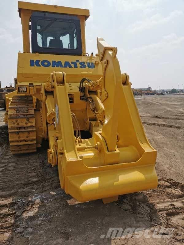 Komatsu d375a Paletli dozerler