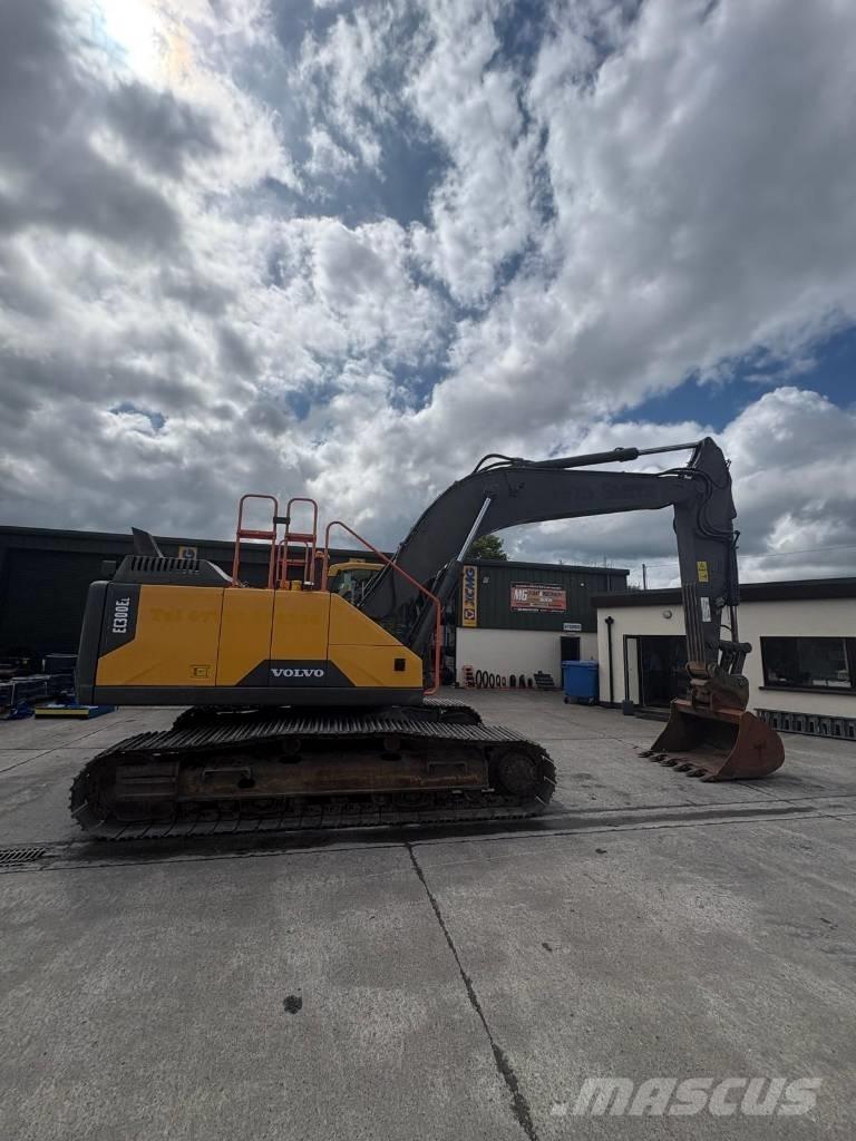 Volvo EC 300 EL Paletli ekskavatörler