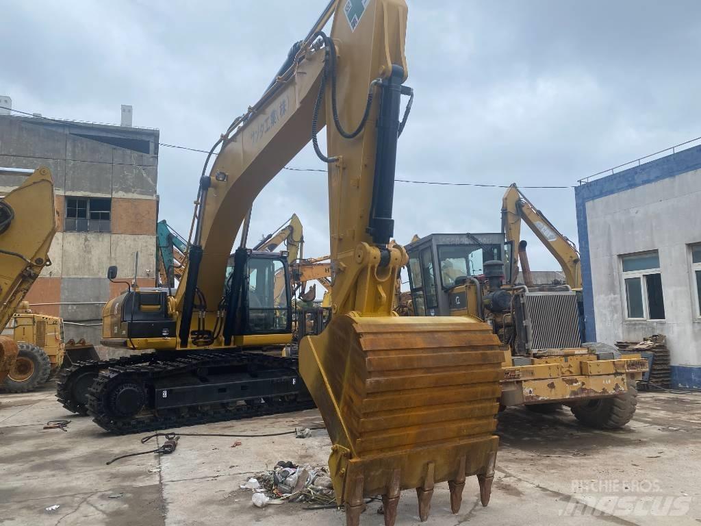 CAT 336 D Paletli ekskavatörler