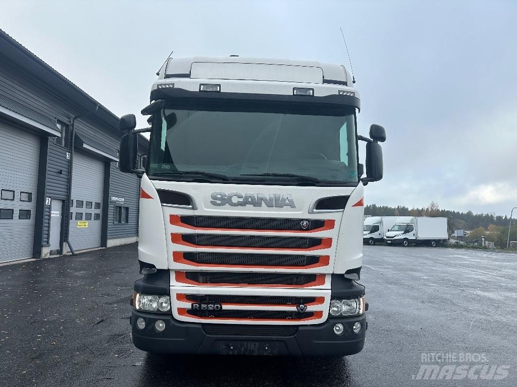 Scania R520 8x2/4 Çekiciler