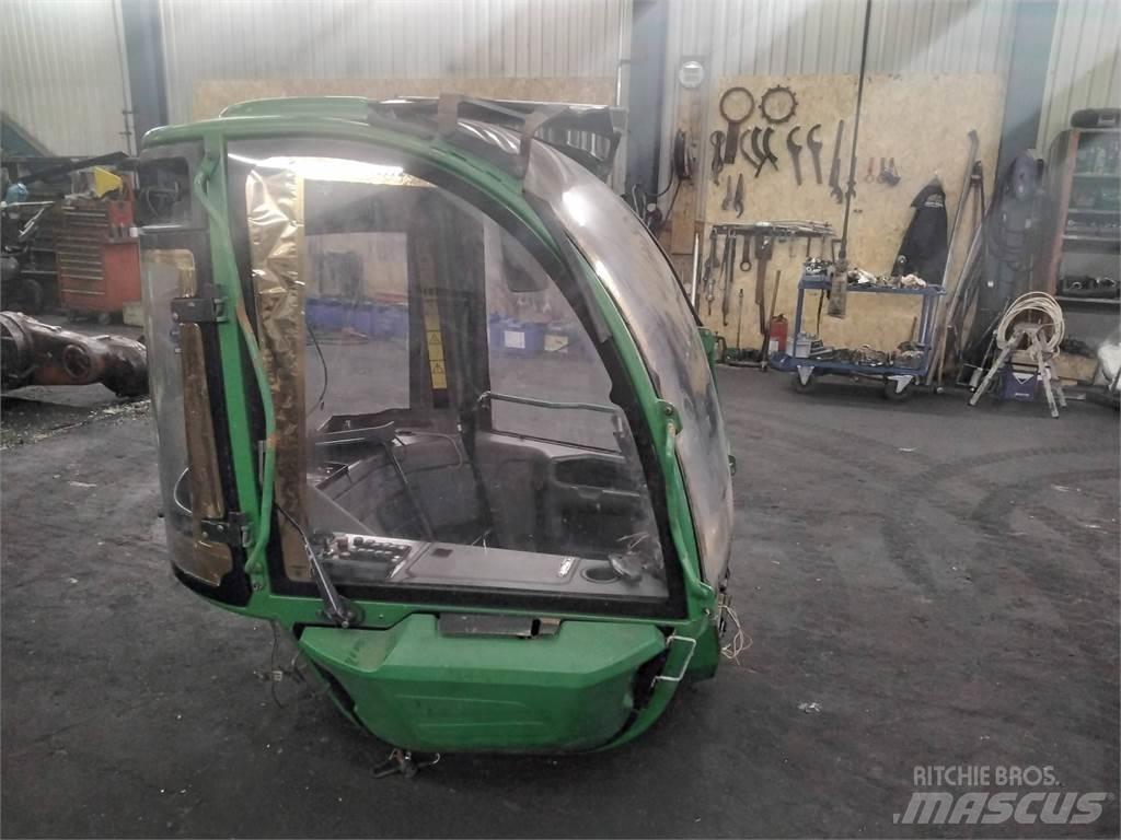 John Deere 1270E Kabin