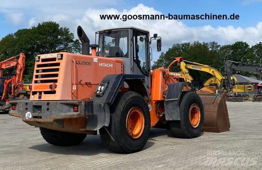Hitachi LX 210 E Tekerlekli yükleyiciler