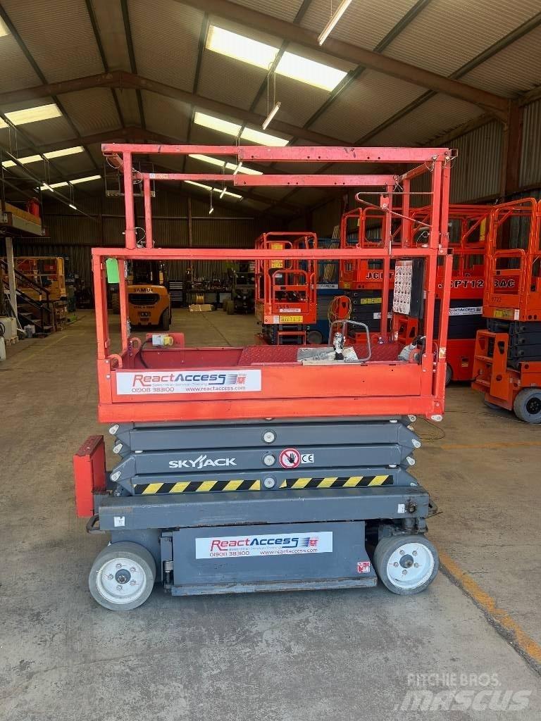 SkyJack SJ3219 Makasli platformlar