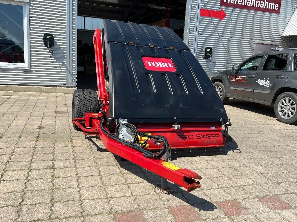Toro Pro Sweep Çim biçme makineleri
