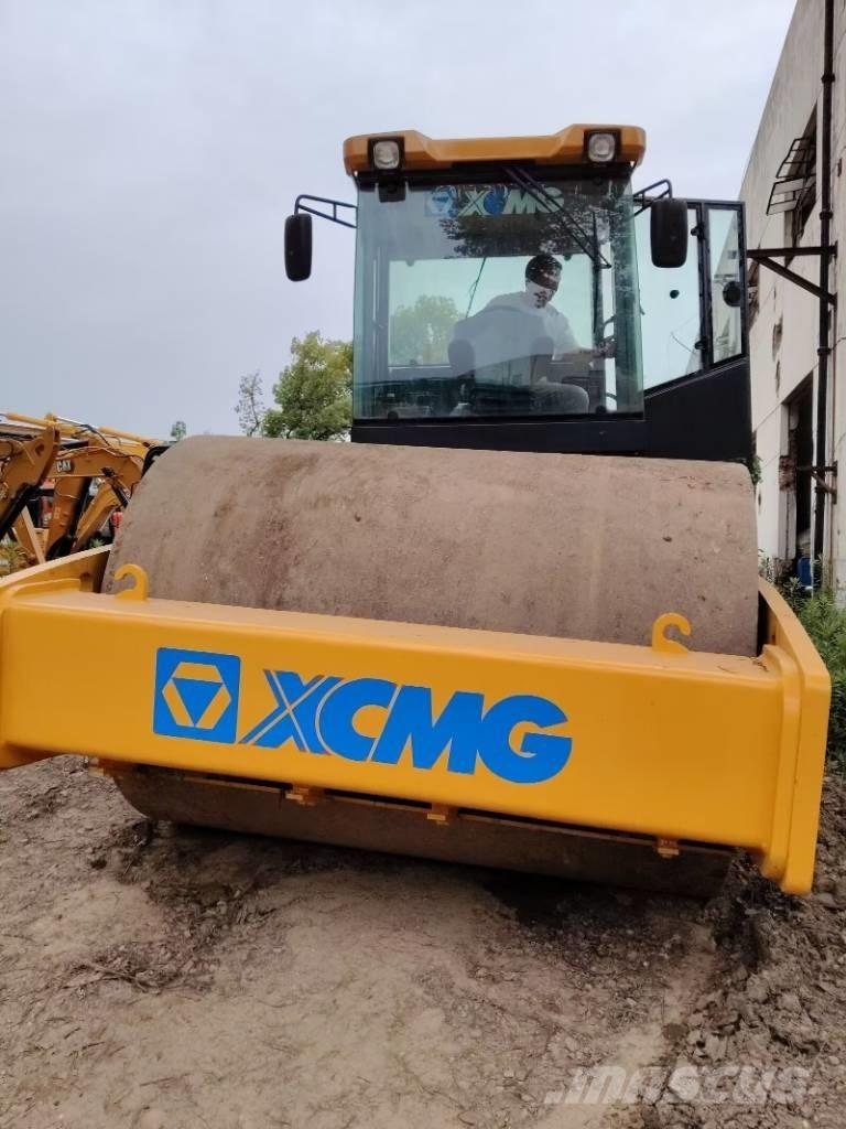 XCMG XS 223 J Tek tamburlu silindirler