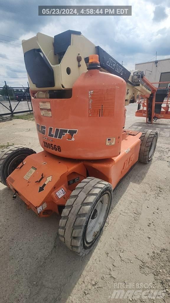 JLG E 450 AJ Körüklü personel platformları