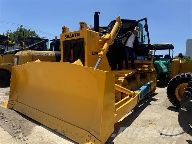 Shantui SD 32 Paletli dozerler