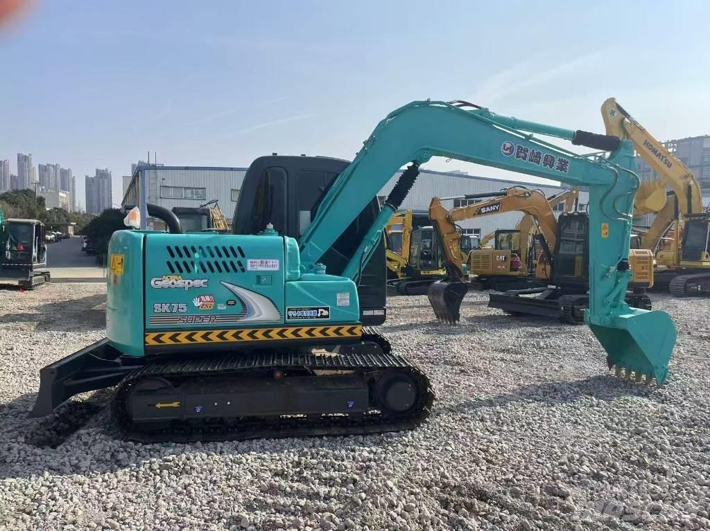 Kobelco SK 75 Paletli ekskavatörler