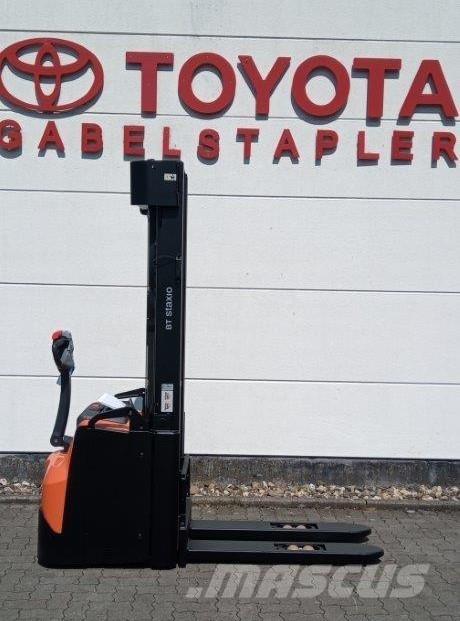 Toyota SWE160L Akülü depo ekipmanları