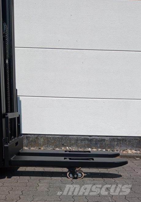 Toyota SWE160L Yaya kumandali istif makinasi