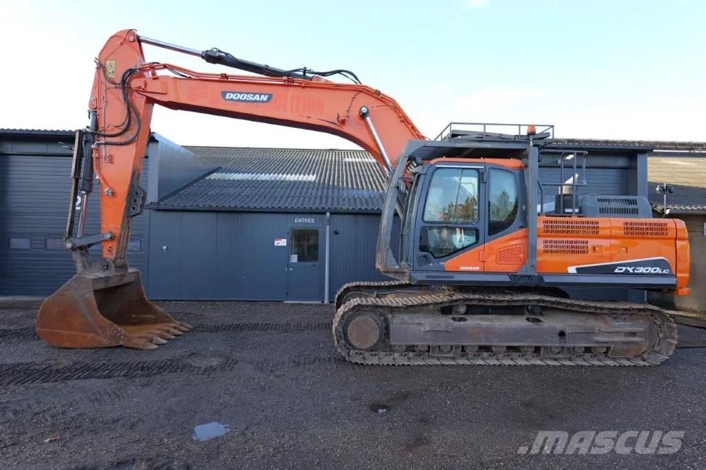 Doosan DX300LC Paletli ekskavatörler