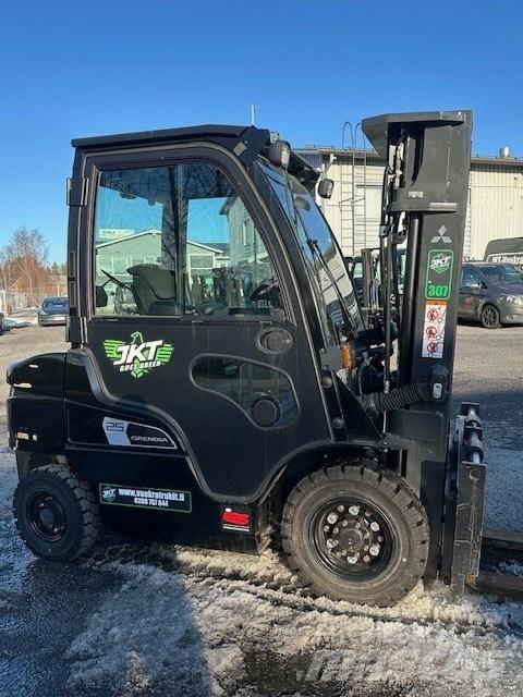Mitsubishi FD25N3 Dizel forkliftler