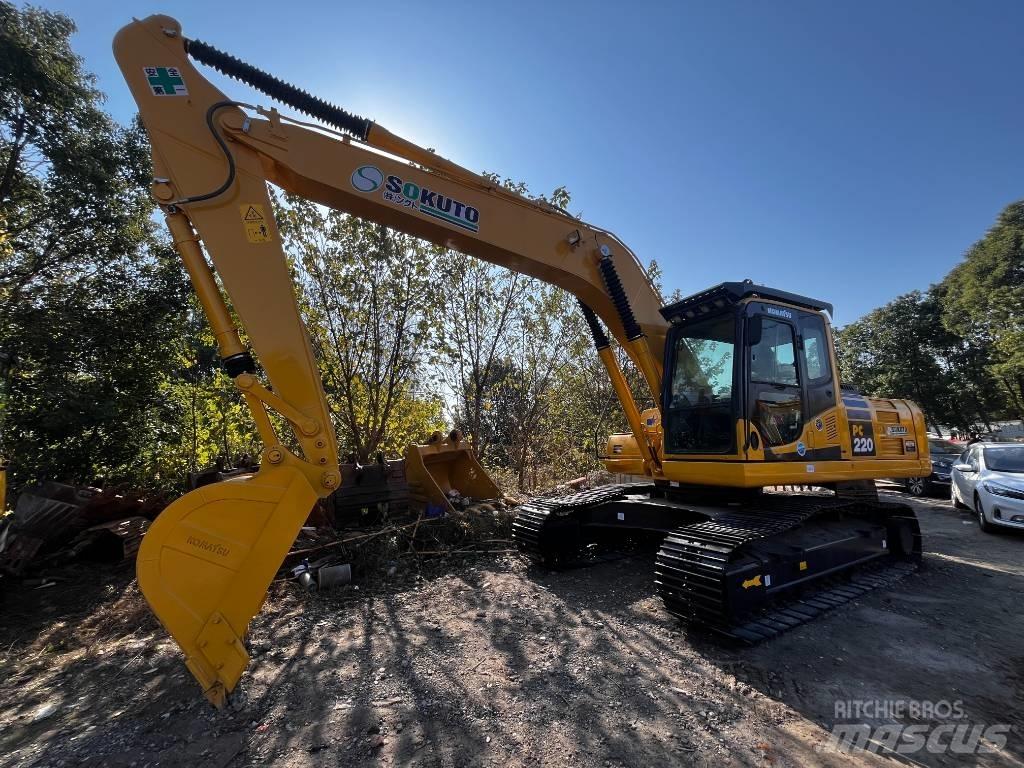 Komatsu PC 220 Paletli ekskavatörler