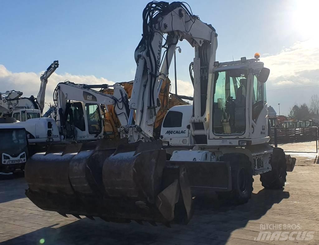 Mecalac 714 MWE Lastik tekerli ekskavatörler