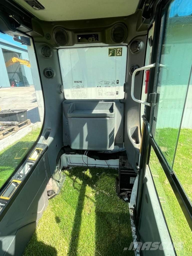 Liebherr 11407040 Kabinler