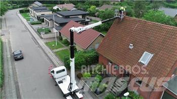 VERSALIFT VTX-240 G3 Araç üstü platformlar