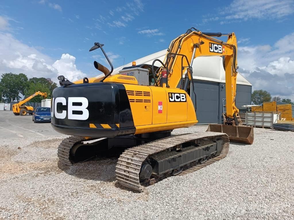 JCB JS 220 LC Paletli ekskavatörler