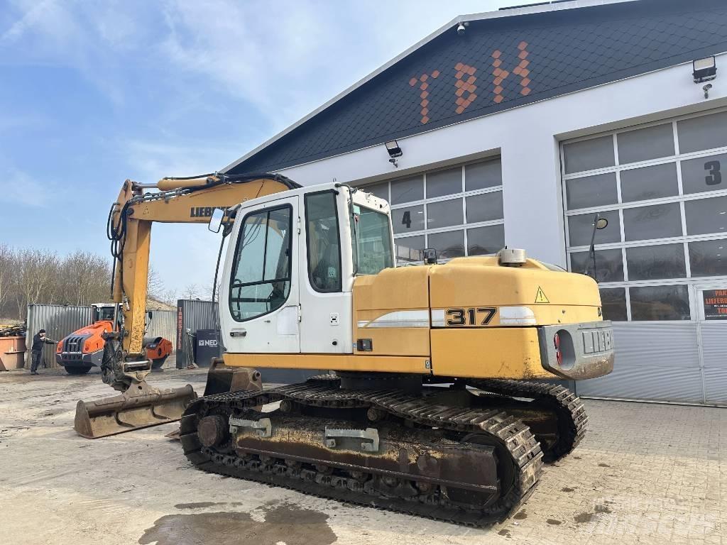 Liebherr R 317 Paletli ekskavatörler