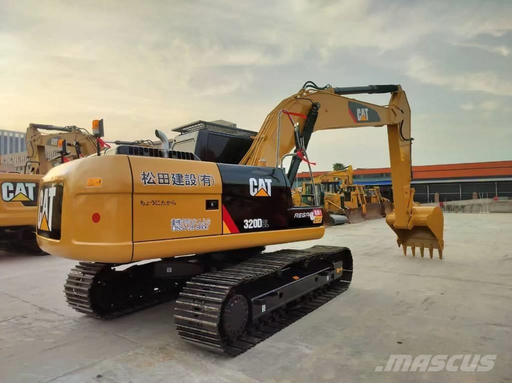 CAT 320 D2 Paletli ekskavatörler
