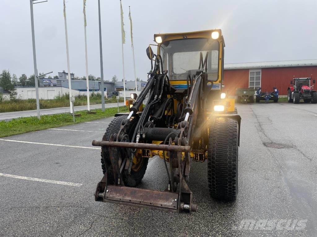 Volvo BM 4200 Tekerlekli yükleyiciler