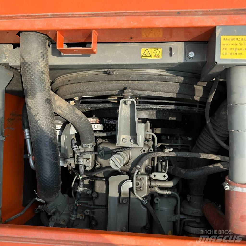 Hitachi 130 Paletli ekskavatörler