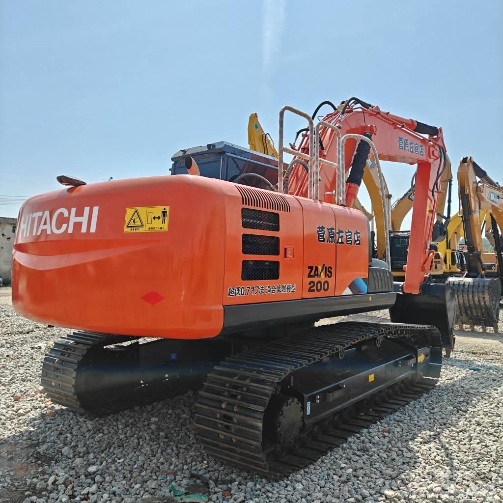 Hitachi 200-3 Paletli ekskavatörler