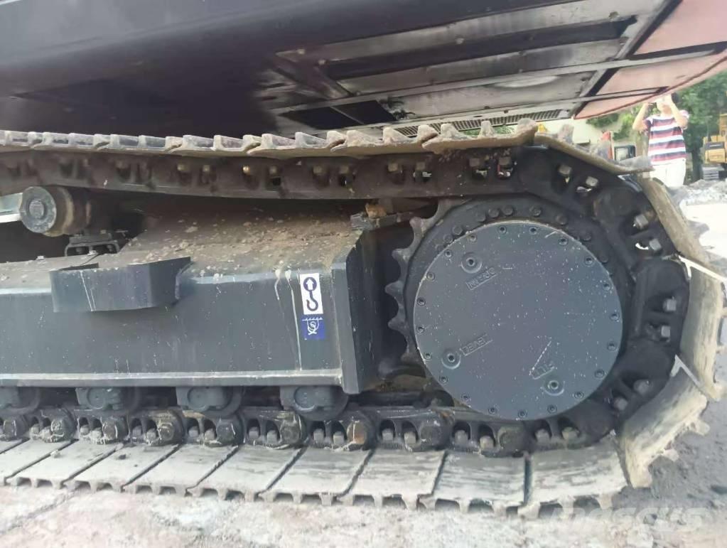 Doosan DX 225 LC Paletli ekskavatörler