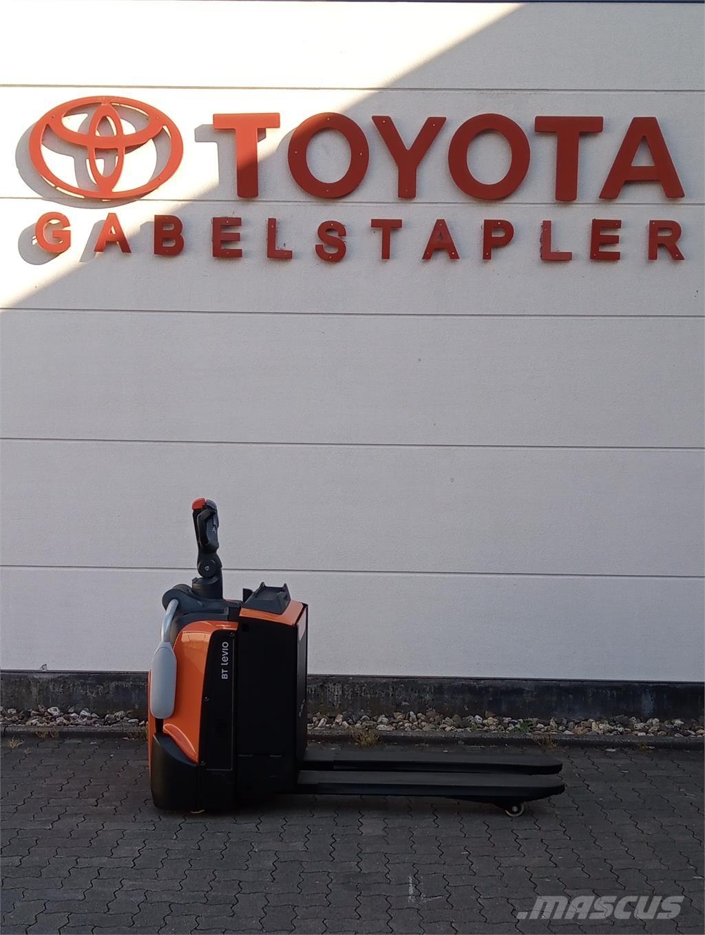 Toyota LPE200 Yaya kumandali istif makinasi