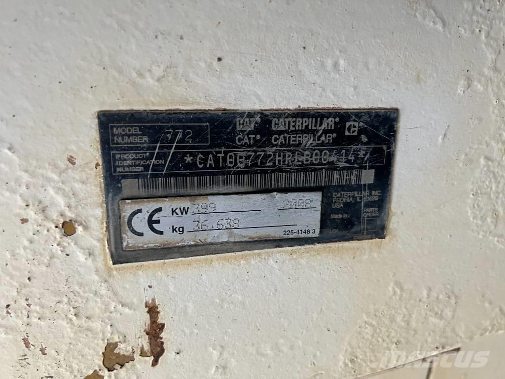 CAT 772 Yol disi kaya kamyonu