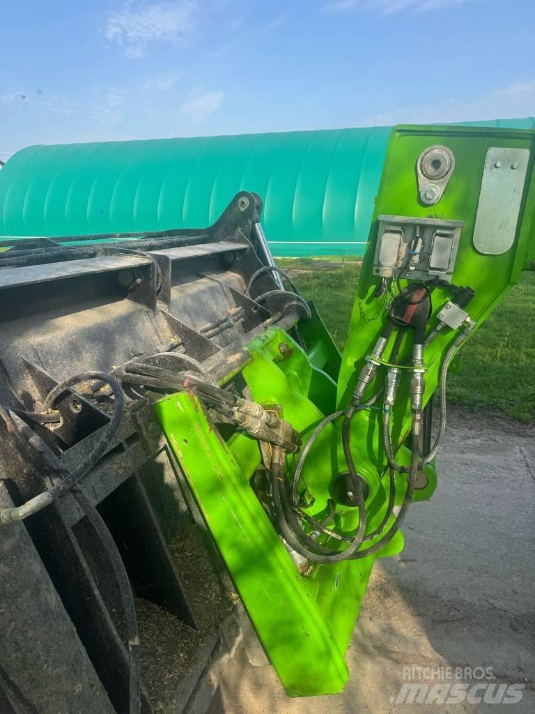 Merlo TF 50.8 T CS Tarimsal teleskopik yükleyiciler