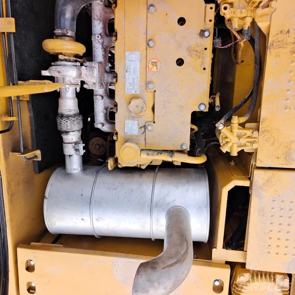 CAT 320D Paletli ekskavatörler