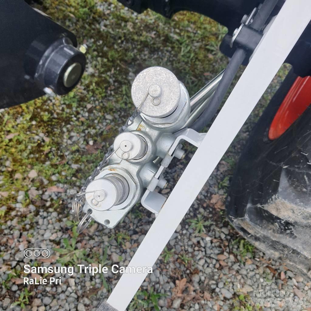 Bobcat Radlader Tekerlekli yükleyiciler