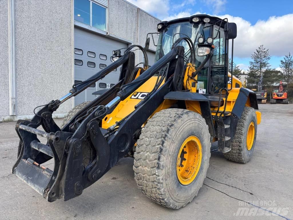 JCB 437 HT Tekerlekli yükleyiciler