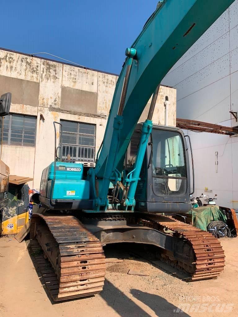 Kobelco SK 210 LC-8 Paletli ekskavatörler