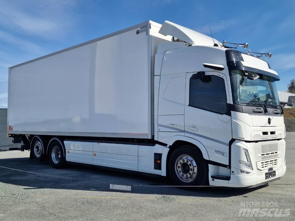 Volvo FM500 6x2 Kapali kasa kamyonlar