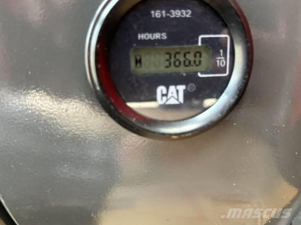 CAT 325 D Paletli ekskavatörler