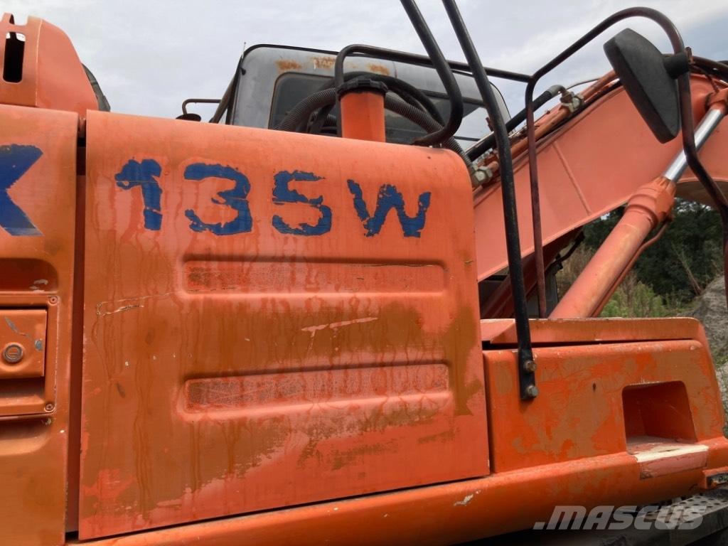 Hitachi EX 135 W Lastik tekerli ekskavatörler