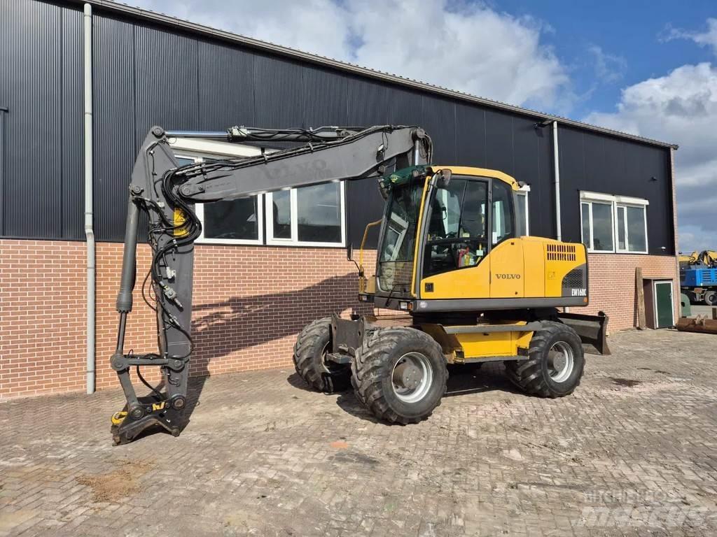 Volvo EW160C Lastik tekerli ekskavatörler