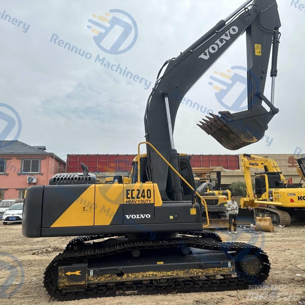 Volvo EC 240 Paletli ekskavatörler