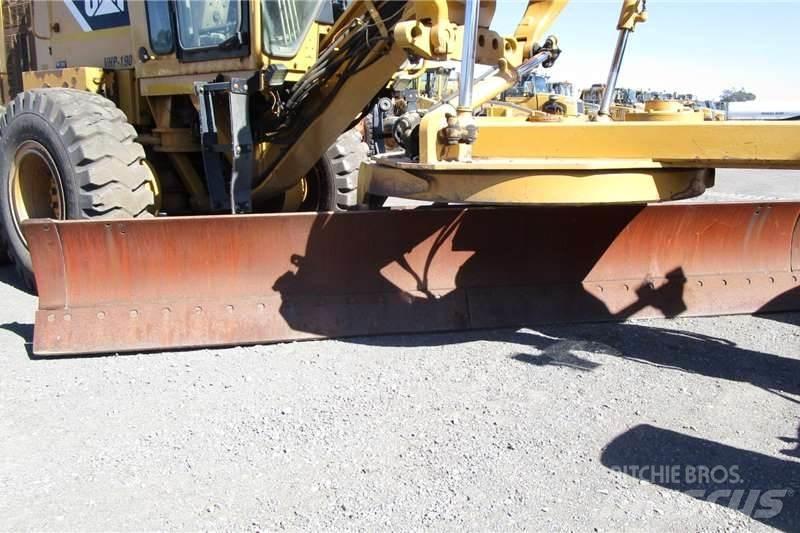 CAT 140K Greyderler