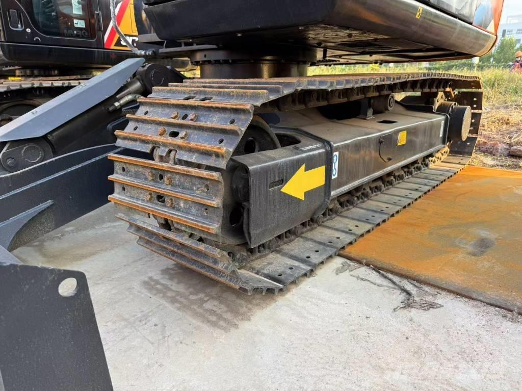 Hitachi 70 Paletli ekskavatörler