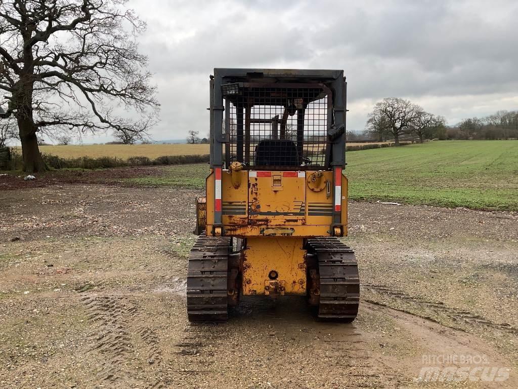 CASE 550 LT Paletli dozerler