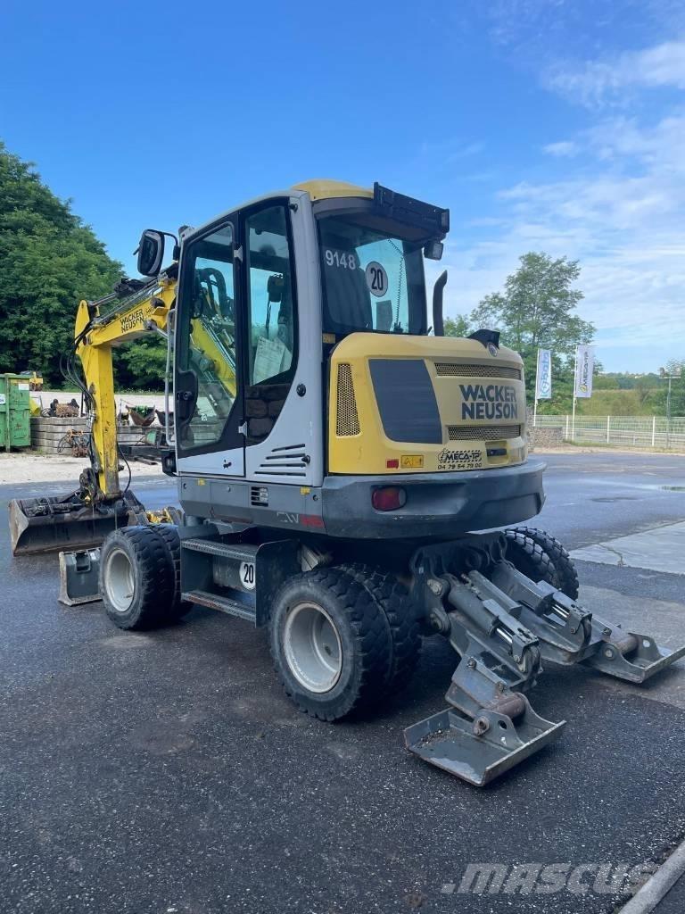 Wacker Neuson W65 Lastik tekerli ekskavatörler
