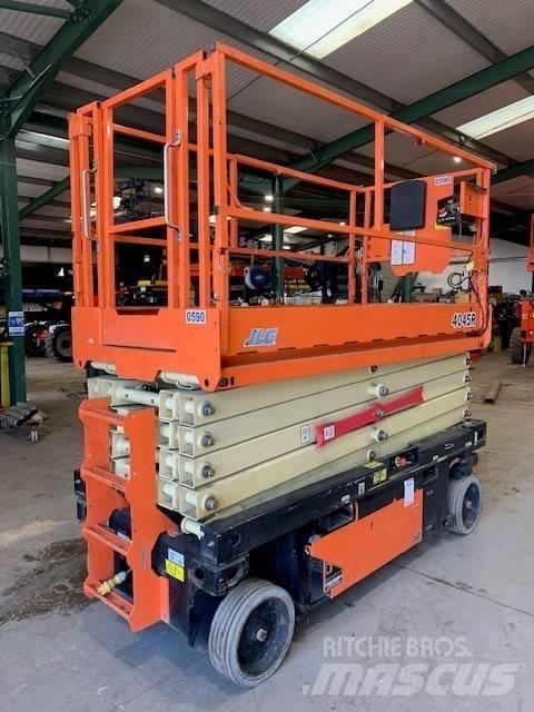 JLG 4045R Makasli platformlar