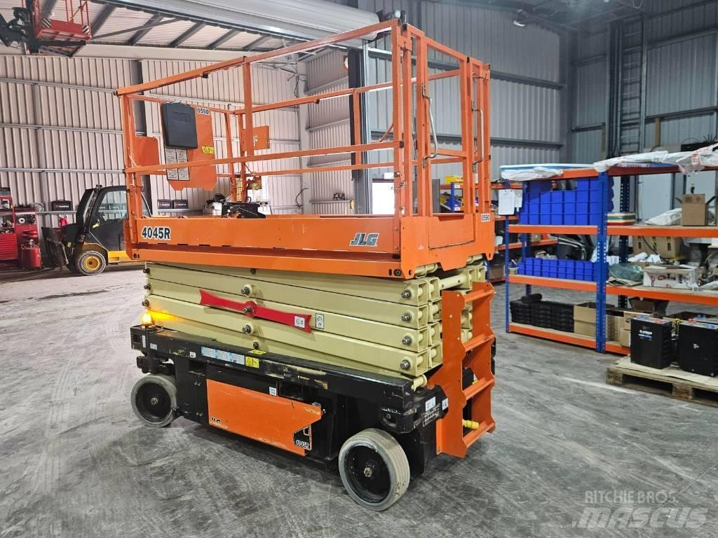 JLG 4045R Makasli platformlar