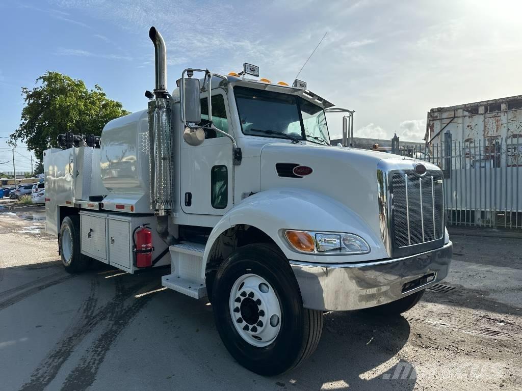 Peterbilt 335 Tankerli kamyonlar