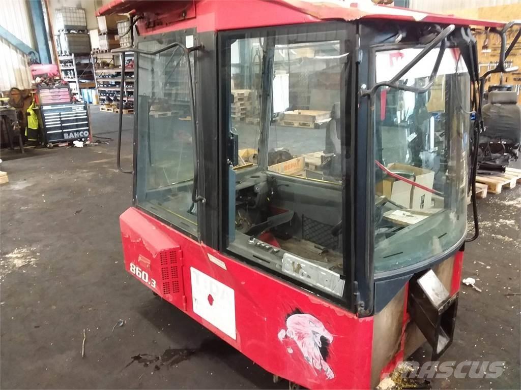 Valmet 860.3 Kabin