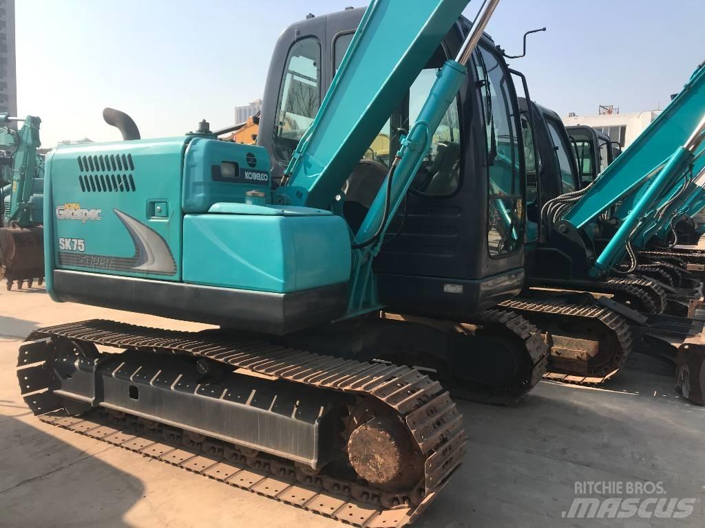 Kobelco SK 75 CSR Paletli ekskavatörler