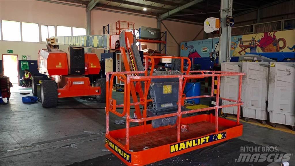 JLG 800AJ Körüklü personel platformları
