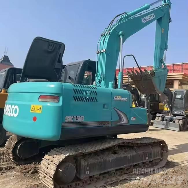 Kobelco SK 130 Paletli ekskavatörler